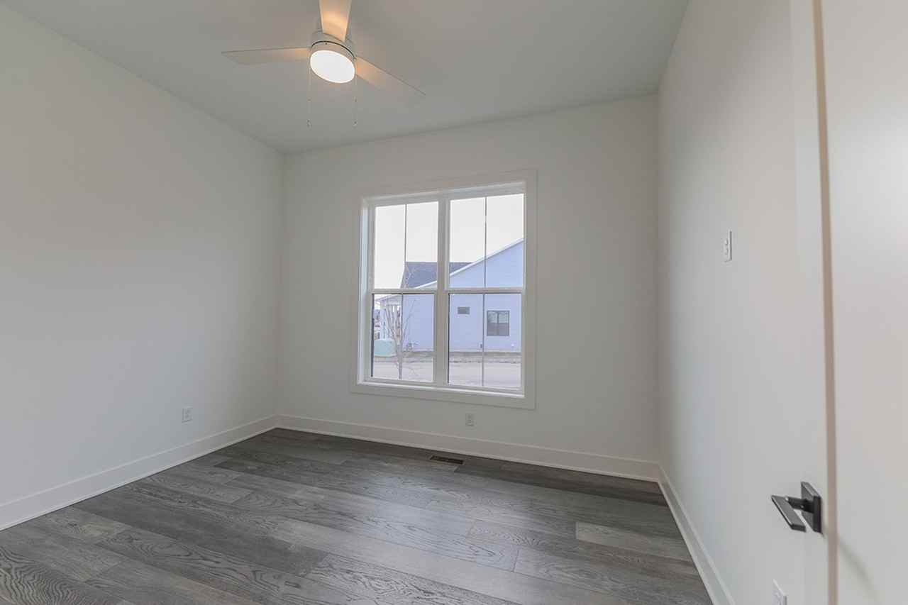 35 Lookout Rdg - Photo 7 of 44