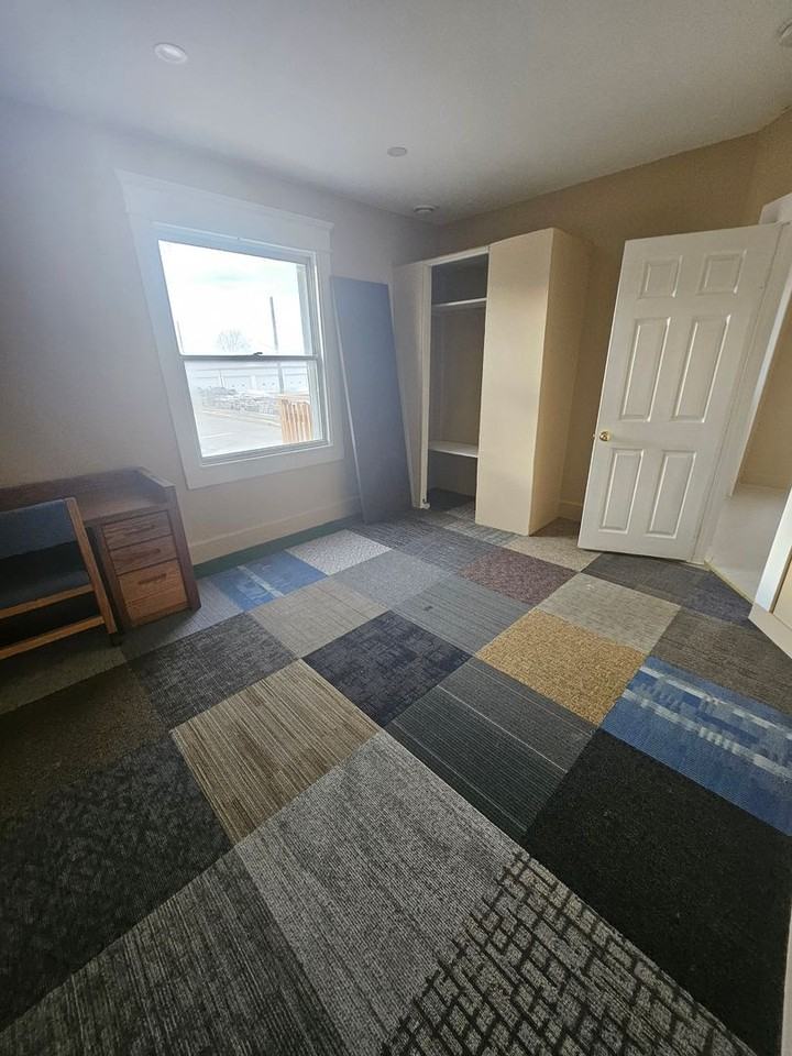 1901 Liberty St #2 - Photo 6 of 9