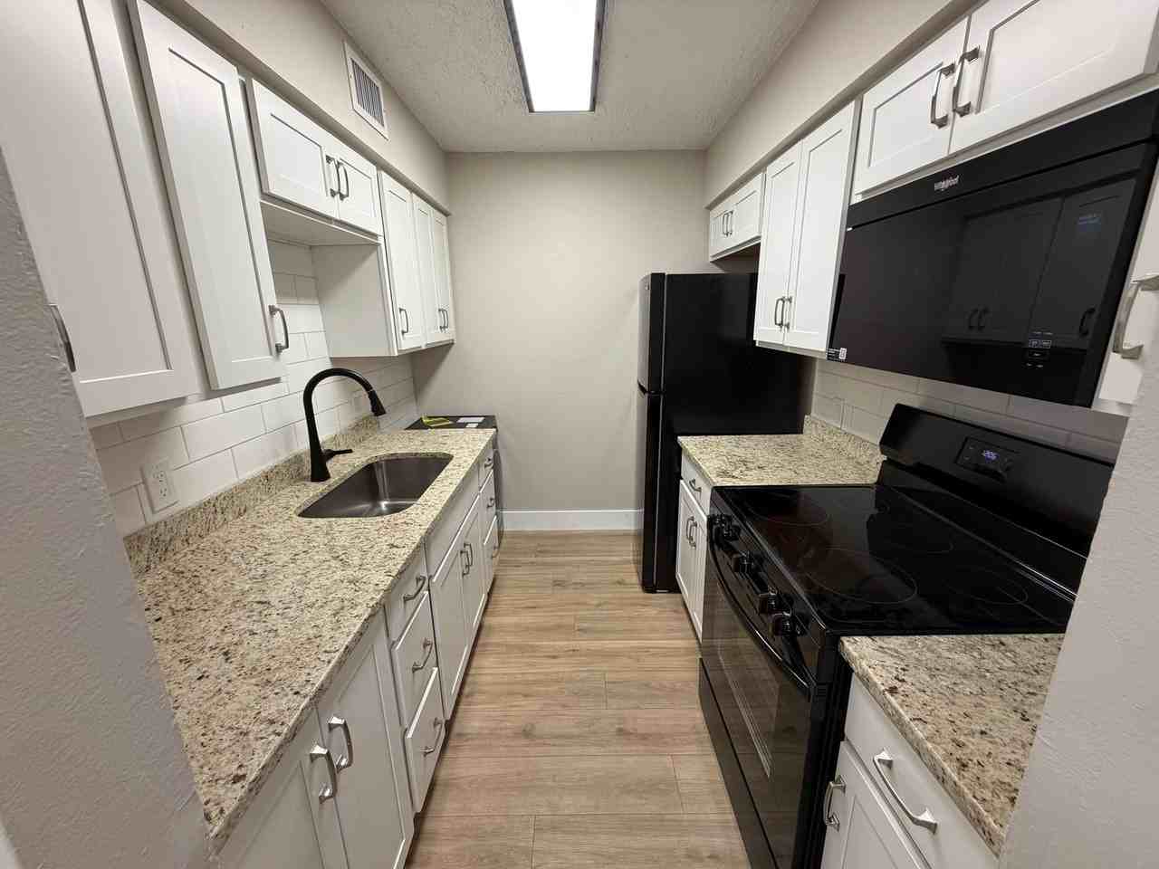 5315 Summerlin Rd - Photo 4 of 16