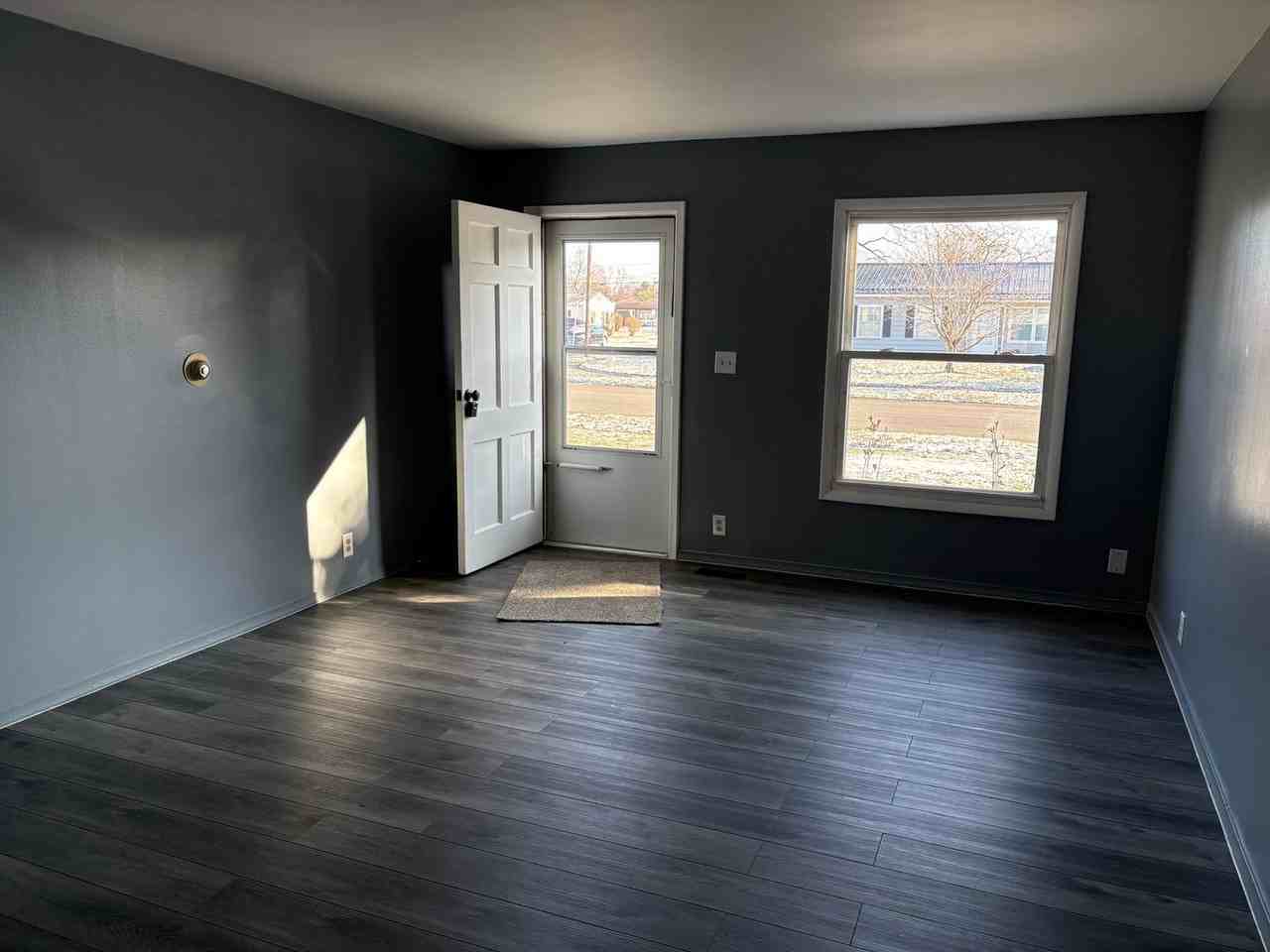 941 Fairwood Ave - Photo 2 of 12