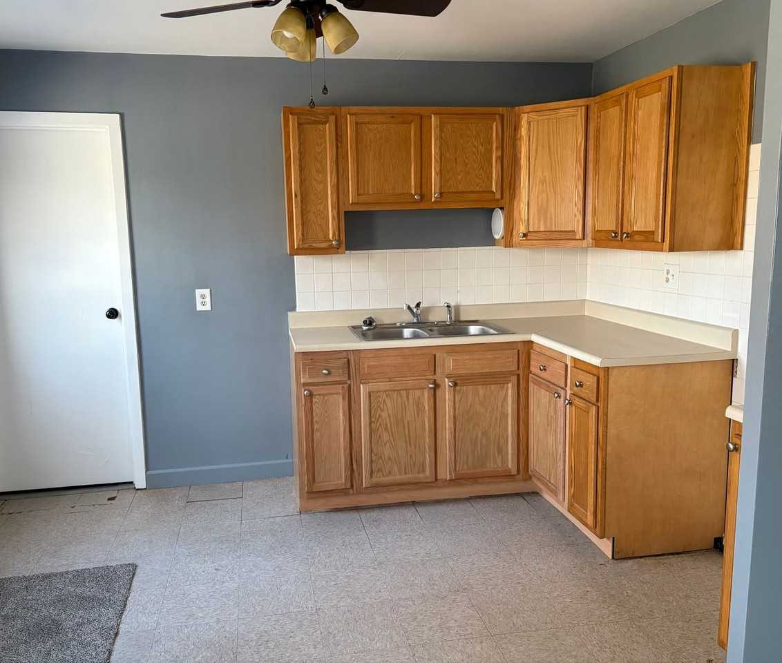 941 Fairwood Ave - Photo 7 of 12