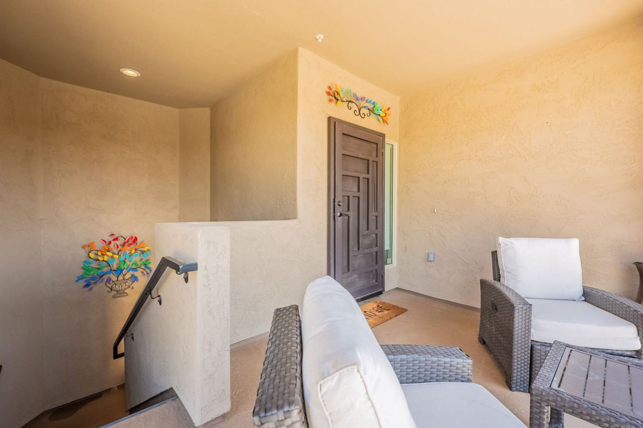 2425 W Bronco Butte Trl #2014 - Photo 4 of 37