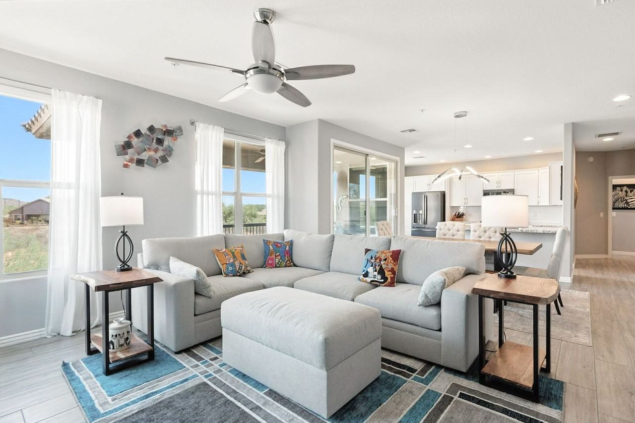 2425 W Bronco Butte Trl #2014 - Photo 5 of 37