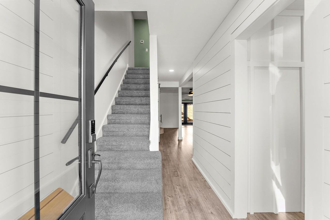 706 Nora Ln #HOME - Photo 4 of 50