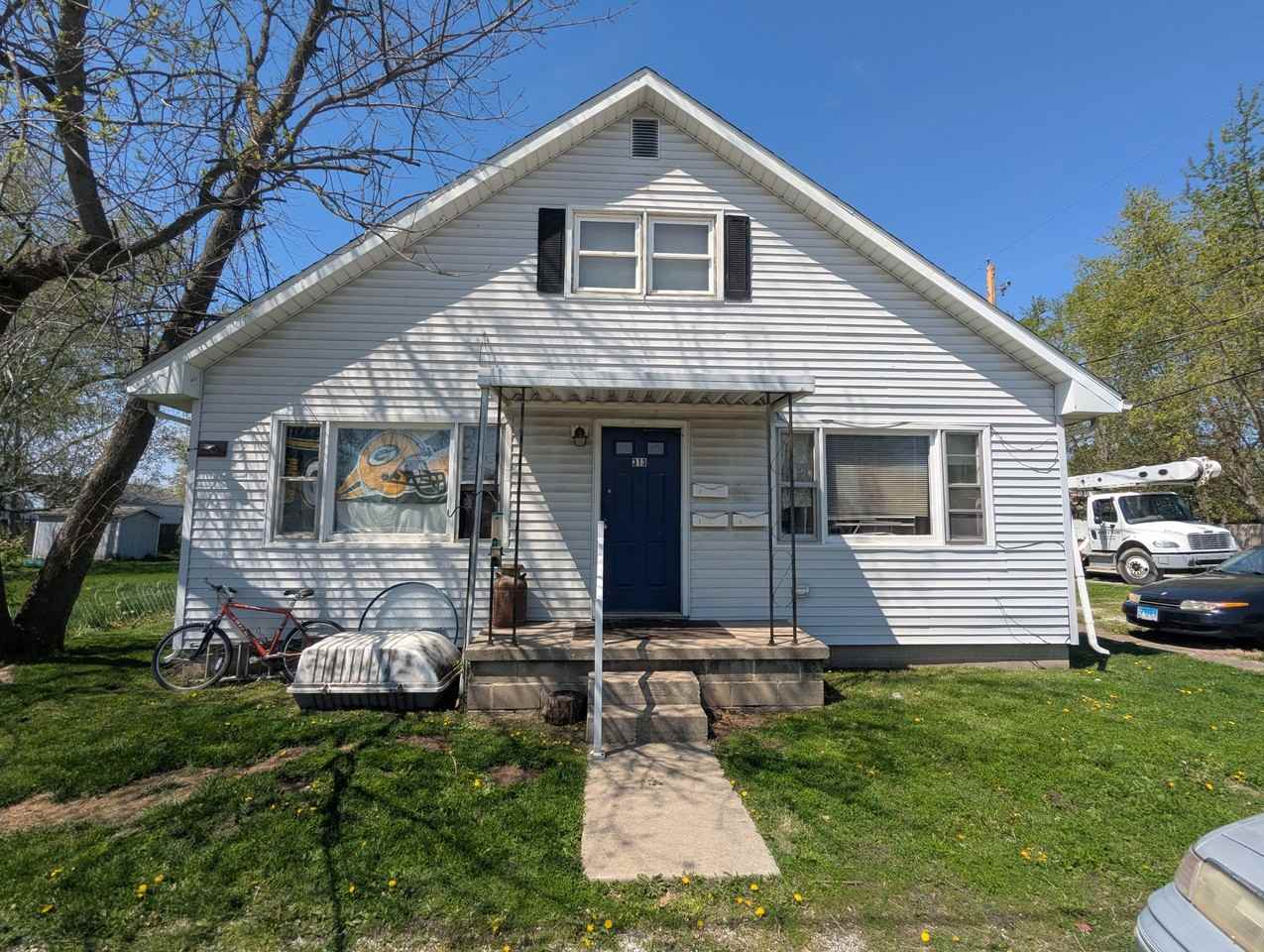 313 S Grant St #1 - Photo 2 of 3