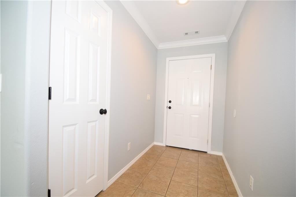 903 Sw Sandrock Rd - Photo 2 of 17