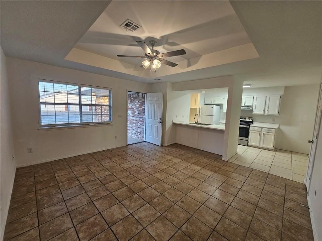 2326 W Roselawn St - Photo 6 of 38