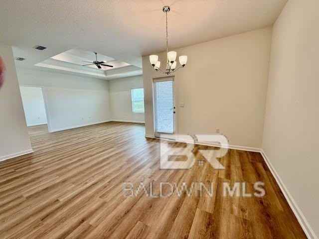 384 Parkerman Ave - Photo 3 of 38