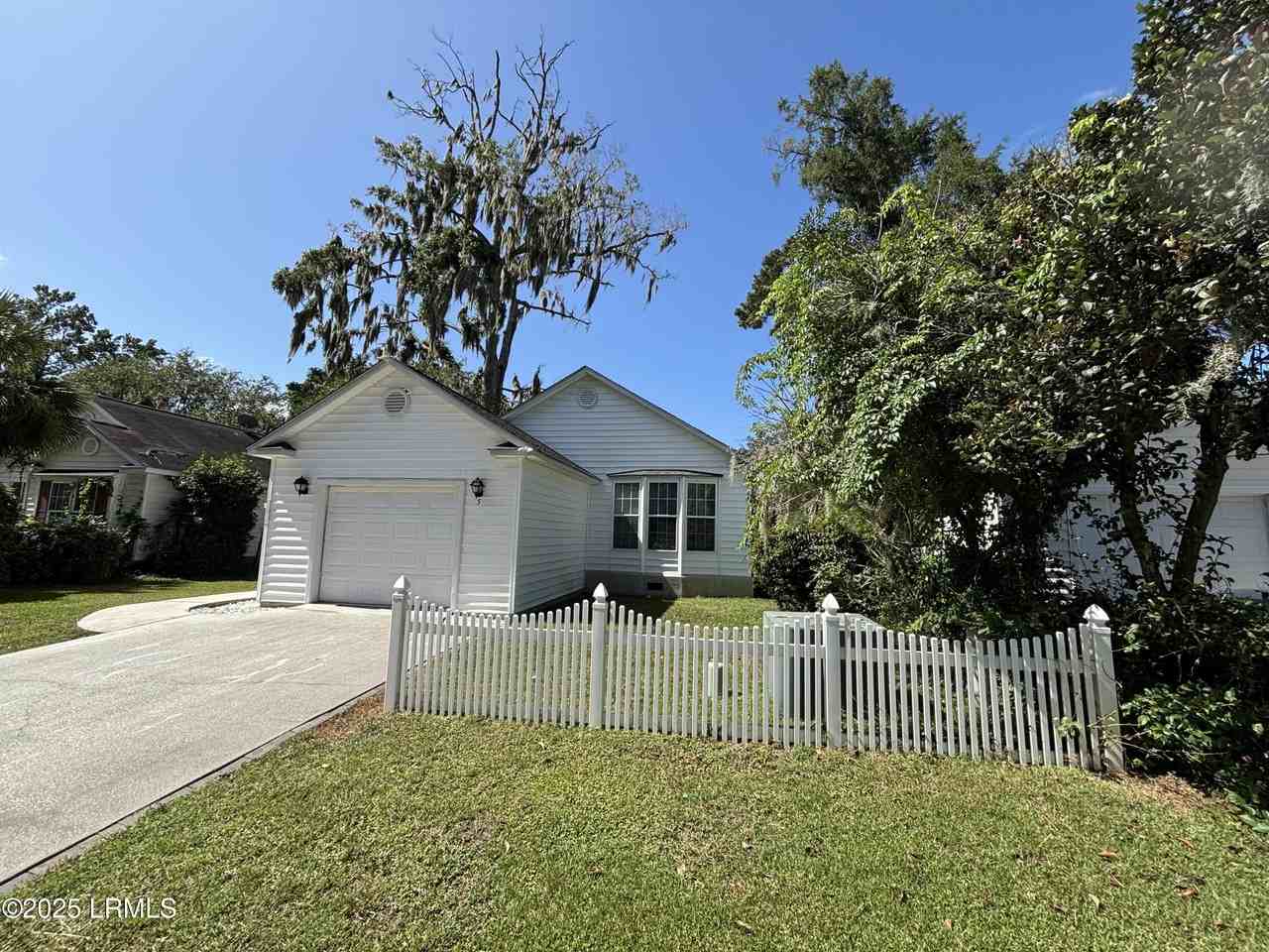 5 Wateree Ct - Photo 4 of 17