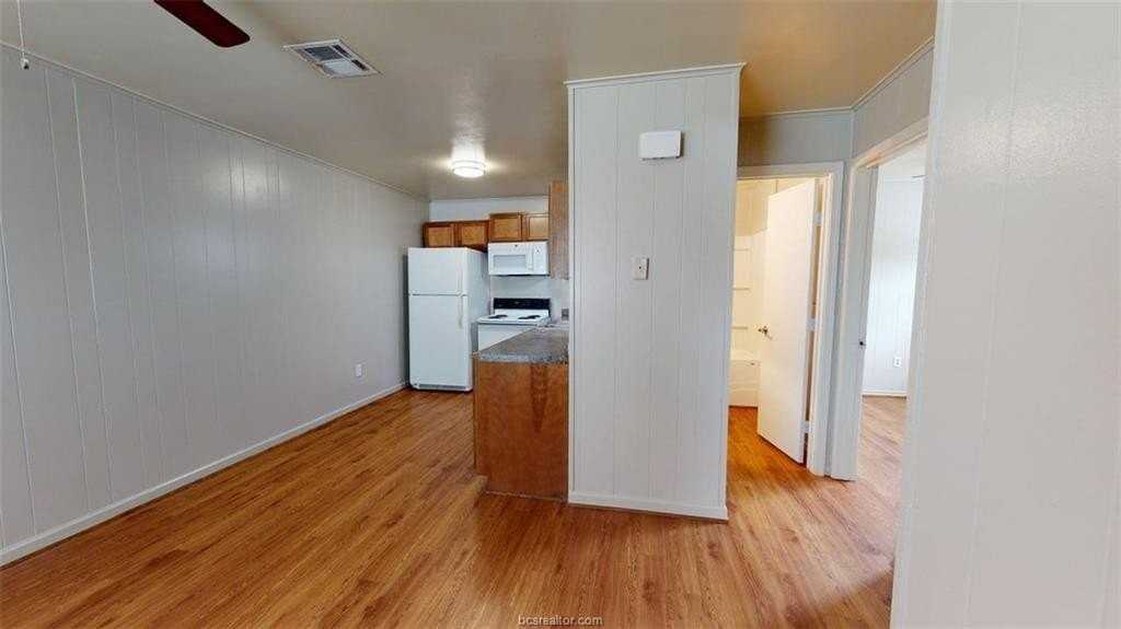 206 Lynn Dr #C - Photo 4 of 15