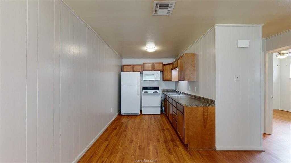 206 Lynn Dr #C - Photo 7 of 15