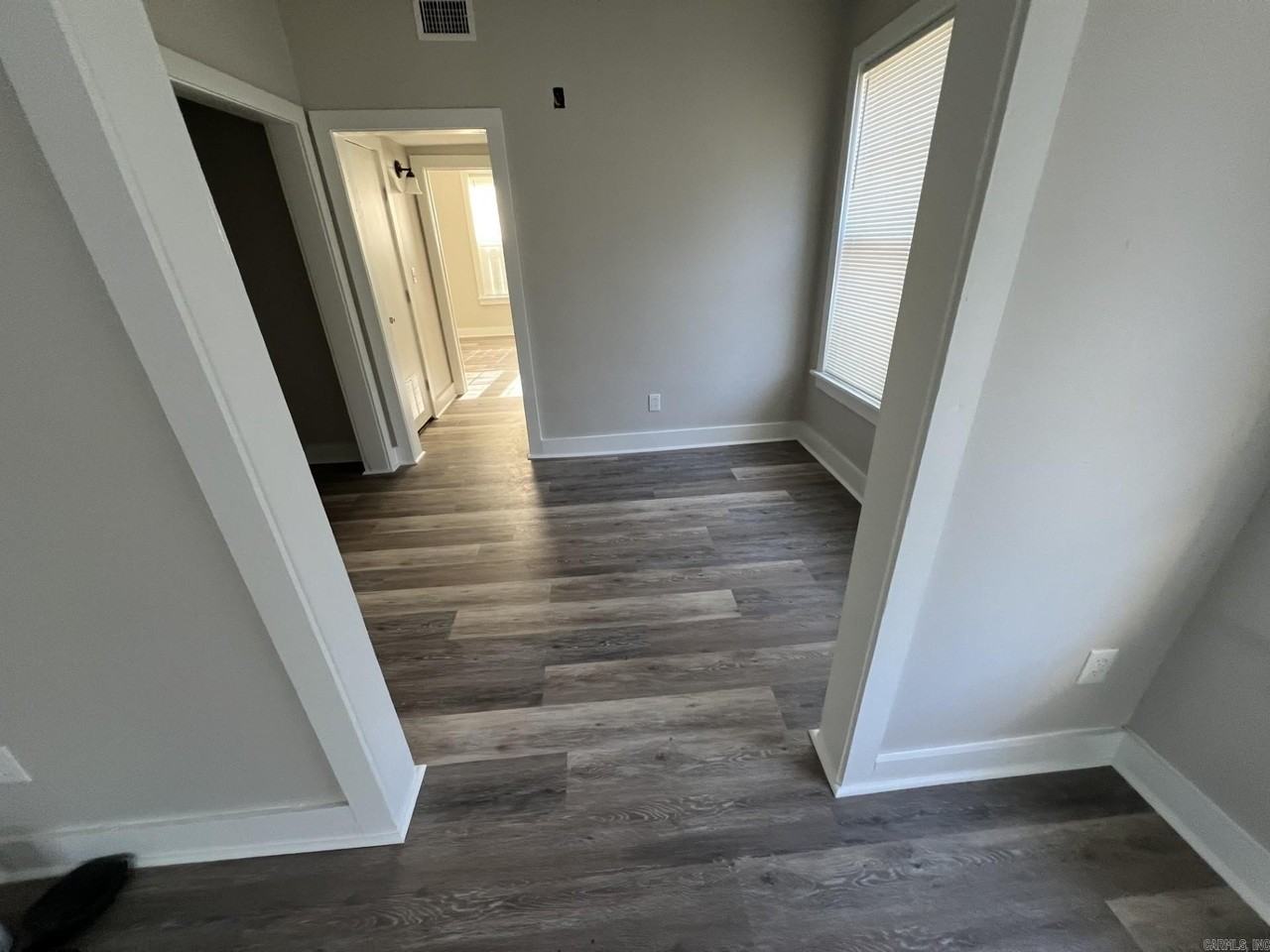 2317 W Markham St - Photo 5 of 5