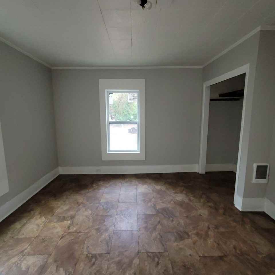 2413 Garden Dr - Photo 7 of 13