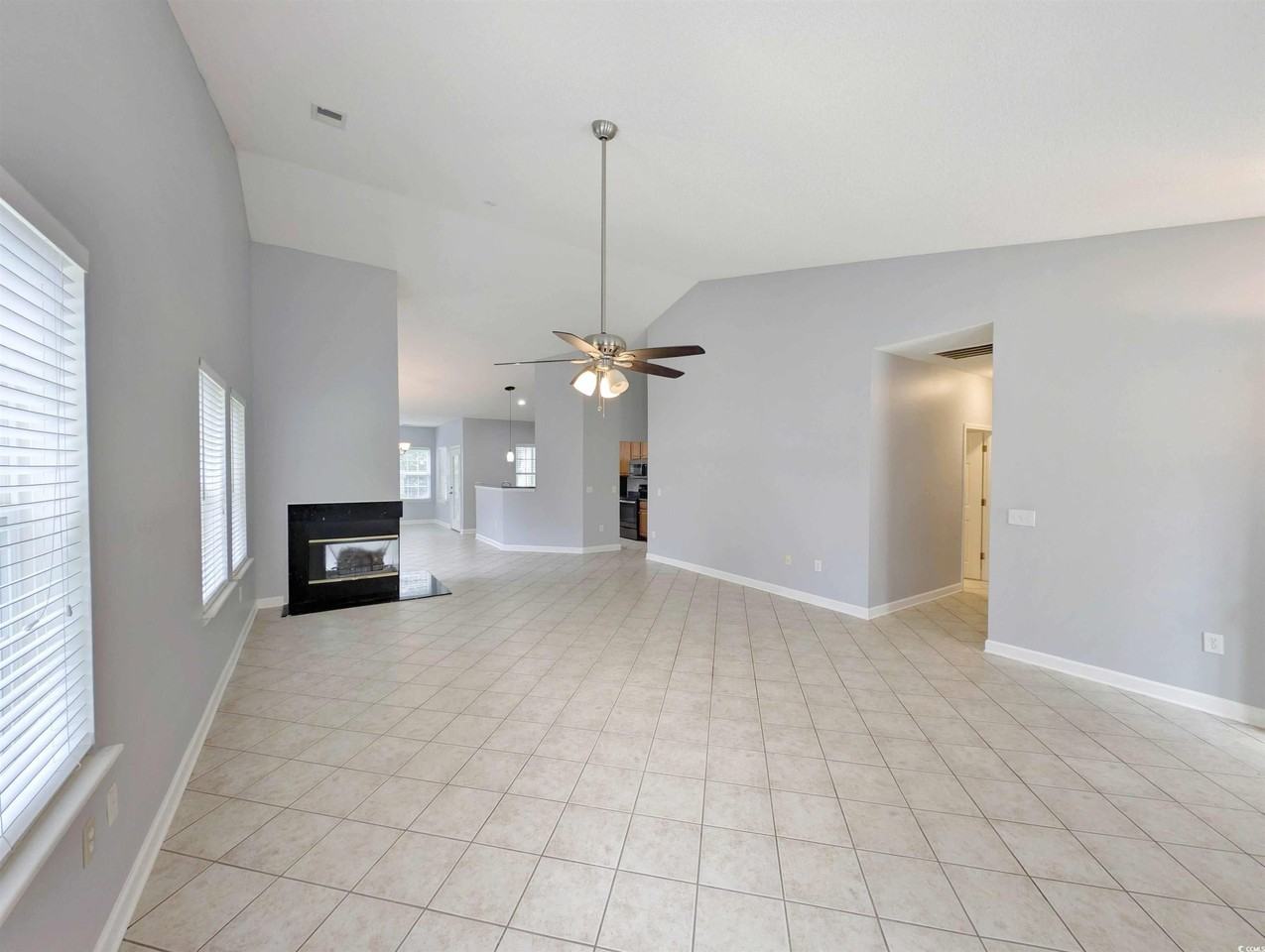 33 Regal Ln - Photo 2 of 27