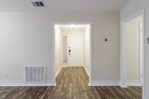 7430 Cessna Dr - Photo 2 of 20