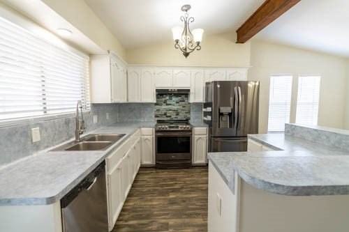 7430 Cessna Dr - Photo 5 of 20