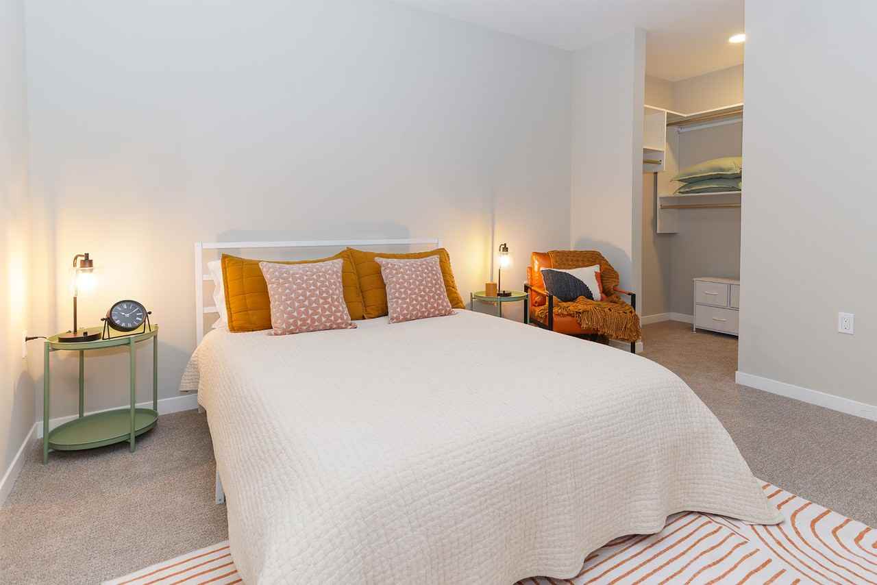 2630 N Hackett Ave #313 - Photo 4 of 11