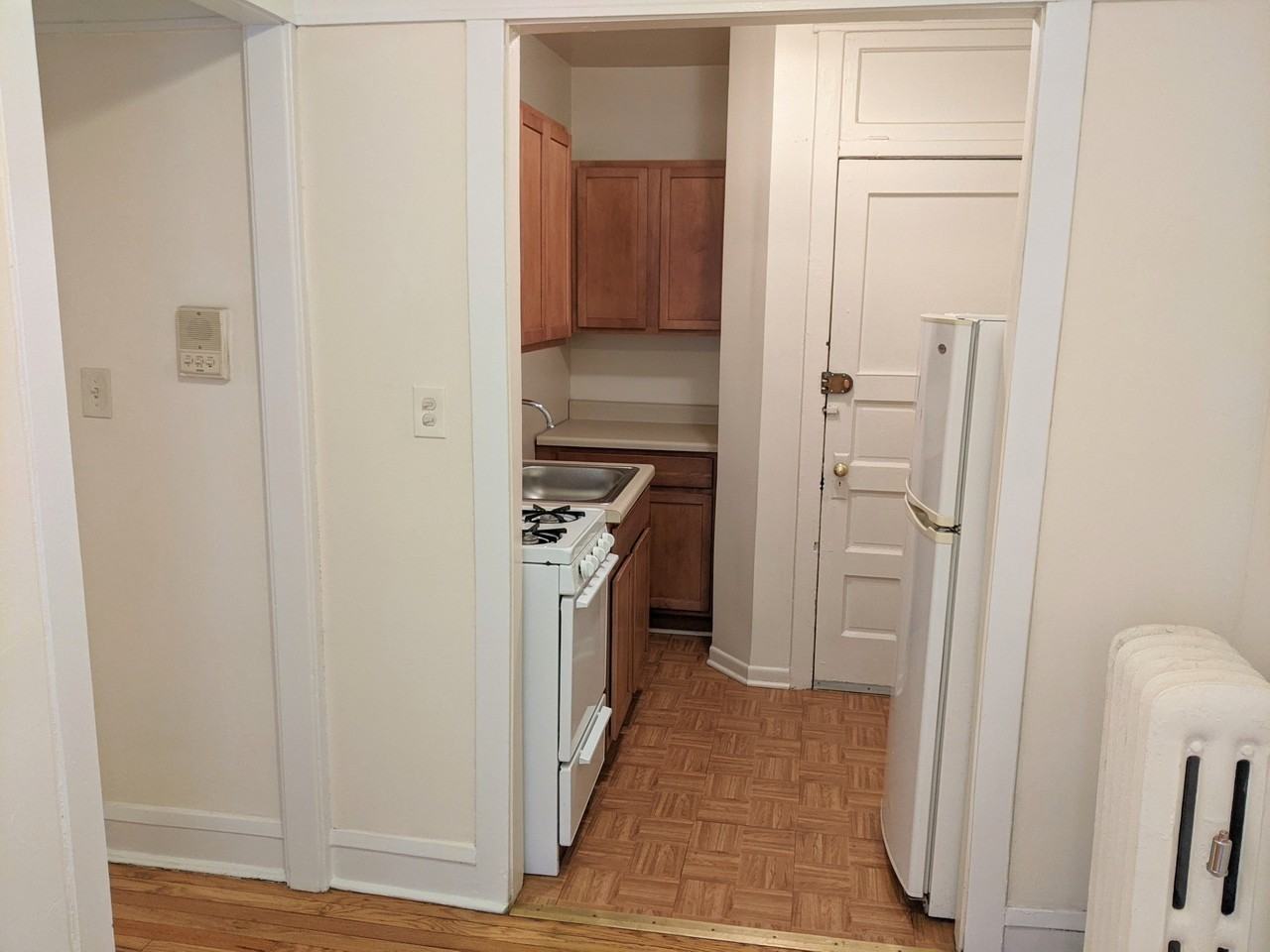 517 W Brompton Ave #525GDN - Photo 5 of 10