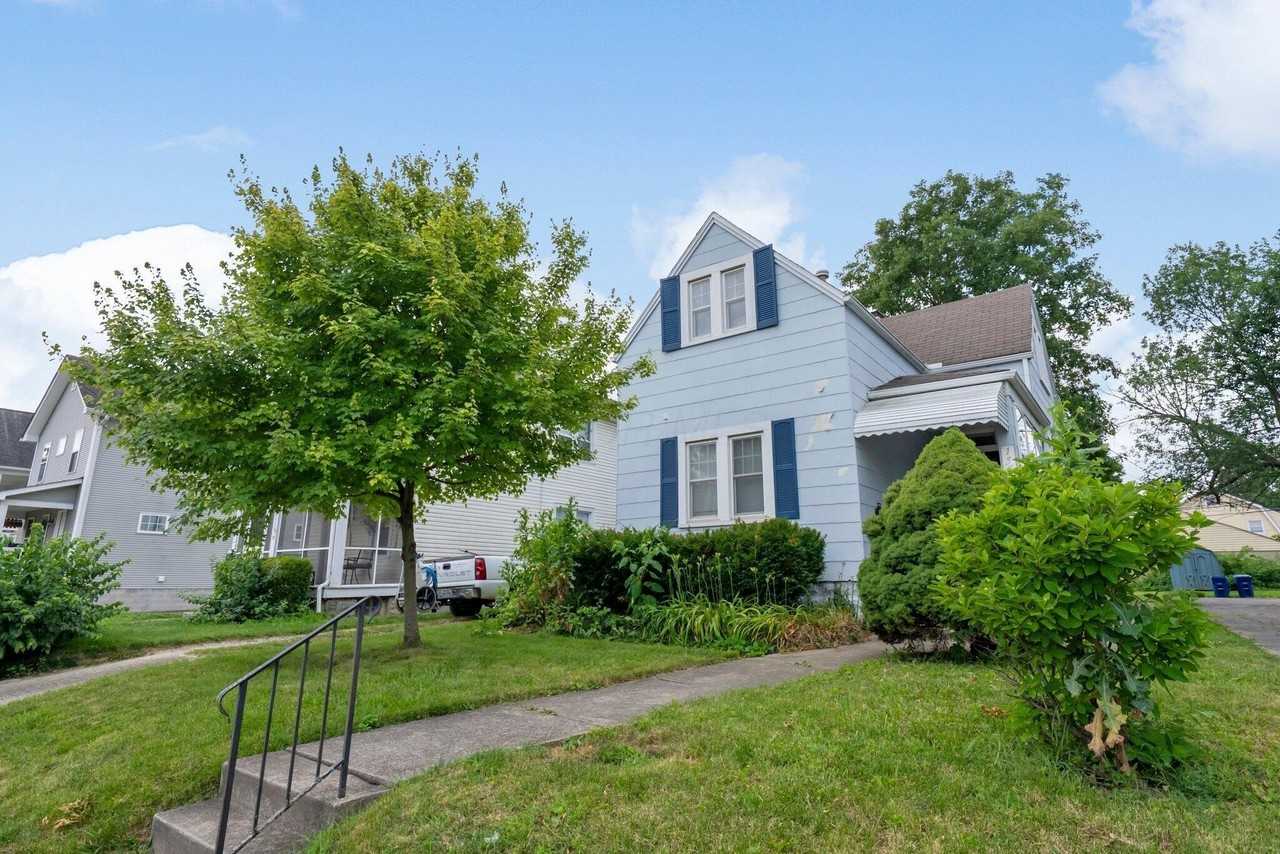 1561 Glenn Ave - Photo 2 of 21