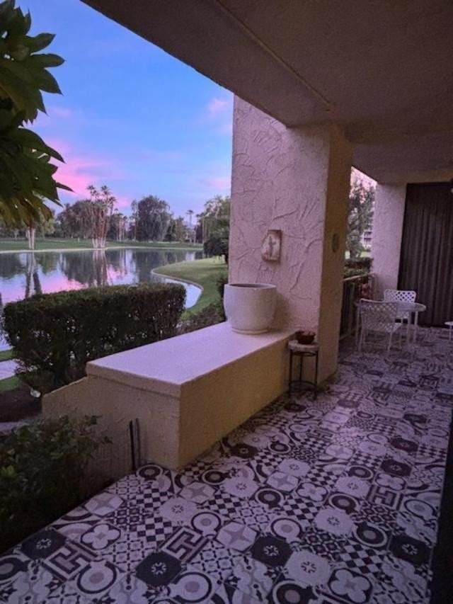 910 Island Dr Apt 113 #113 - Photo 4 of 40