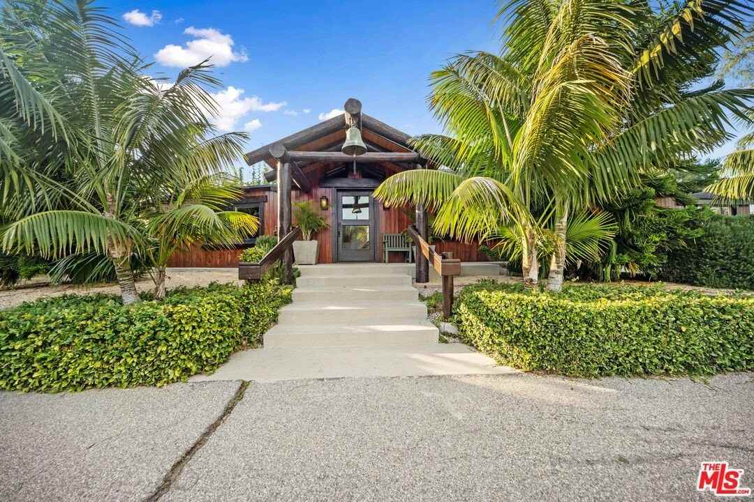 6522 Wildlife Rd - Photo 2 of 18