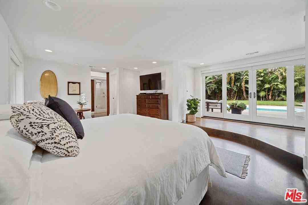 6522 Wildlife Rd - Photo 7 of 18