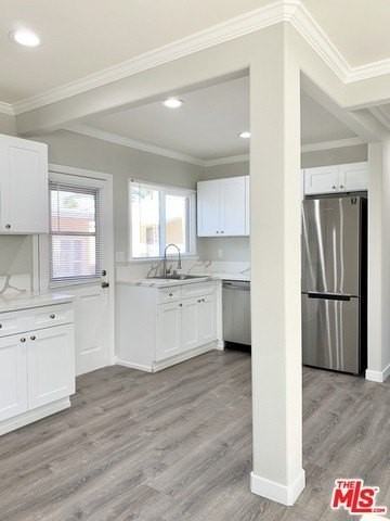 604 E Windsor Rd Apt B #B - Photo 5 of 22