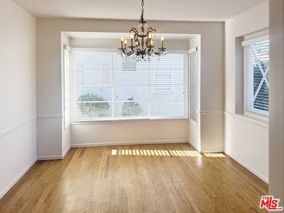 13054 Hartsook St - Photo 5 of 23