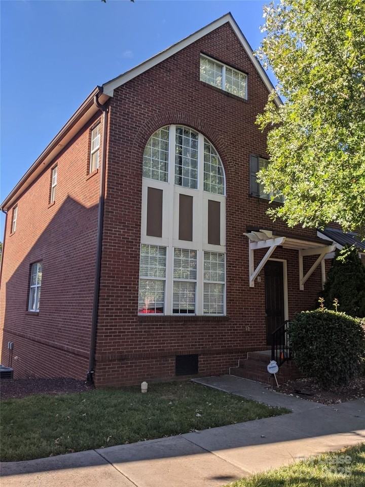 119 Steinbeck Way Apt A #A - Photo 2 of 30