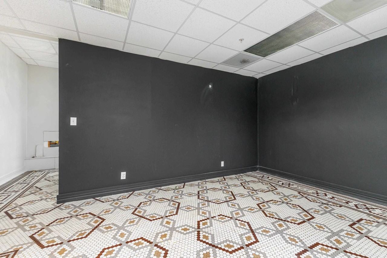 236 Main St - Photo 7 of 12