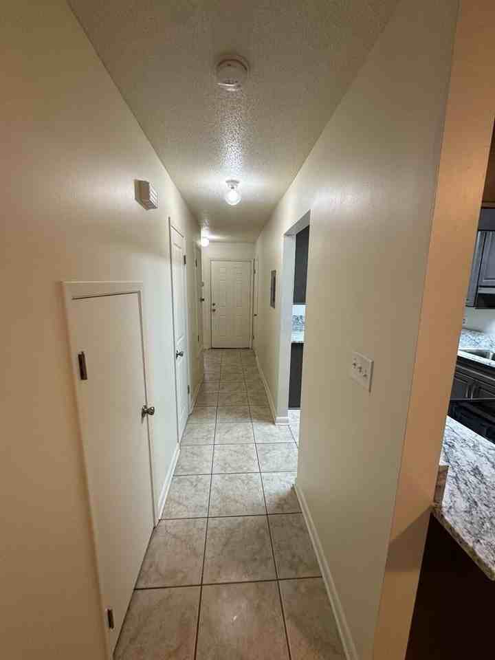 122 Scottwood Dr Se - Photo 4 of 17