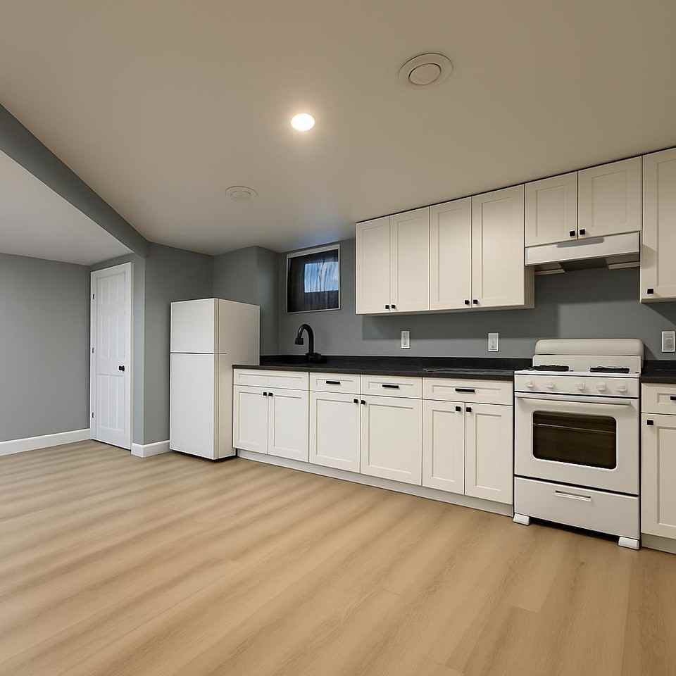 73 Pearce Ave Lowr - Photo 4 of 16