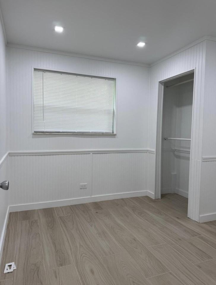 119 Long Key Lake Dr #1 - Photo 3 of 6