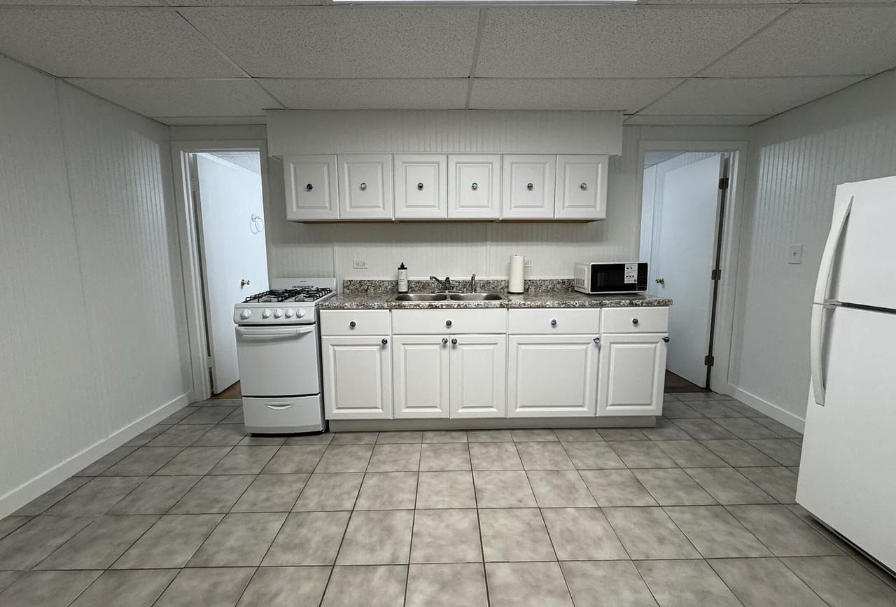 119 Long Key Lake Dr #2 - Photo 3 of 6