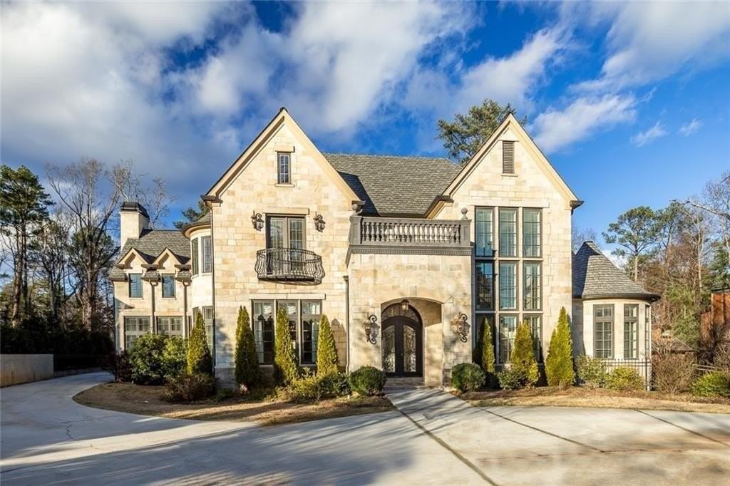 35 Mount Paran Rd - Photo 3 of 50