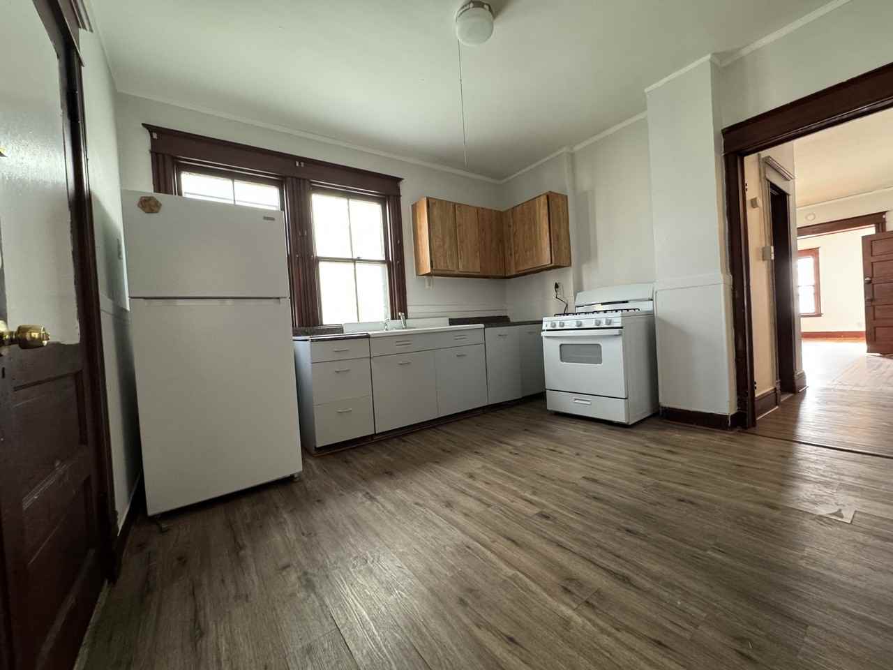 189 2nd Ave #2 - Photo 2 of 8