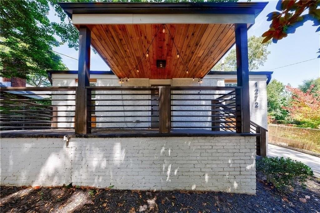 1272 Hardee St Ne - Photo 2 of 48