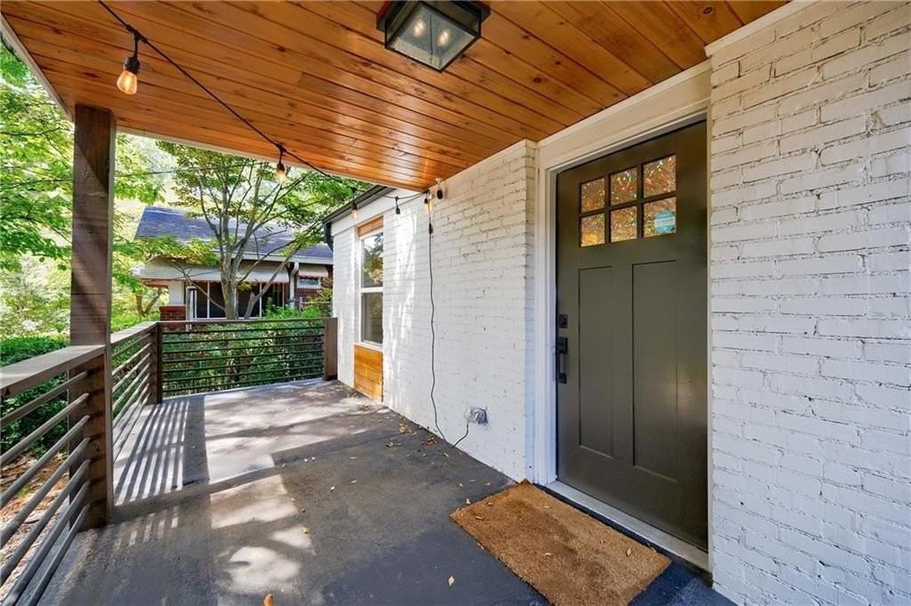 1272 Hardee St Ne - Photo 3 of 48