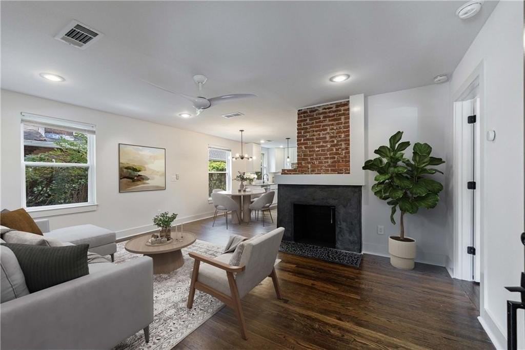 1272 Hardee St Ne - Photo 4 of 48