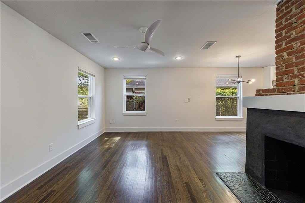 1272 Hardee St Ne - Photo 5 of 48