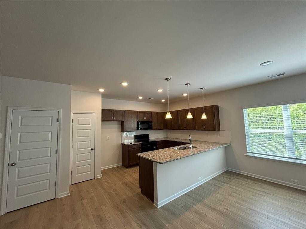 701 Shetland Trl - Photo 5 of 29