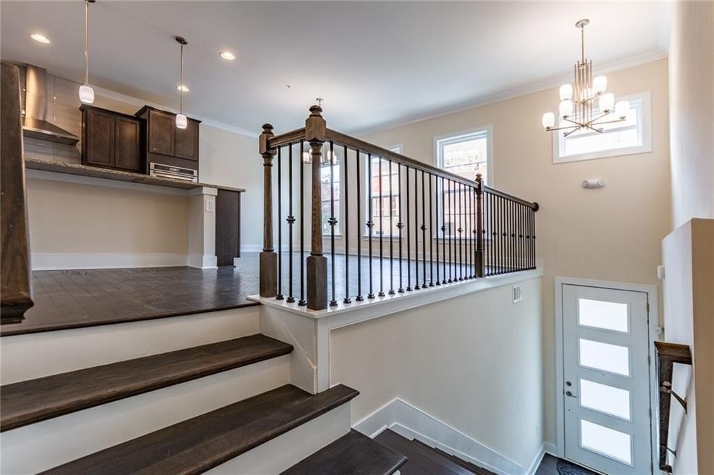 883 Stone Crest Rd - Photo 3 of 40