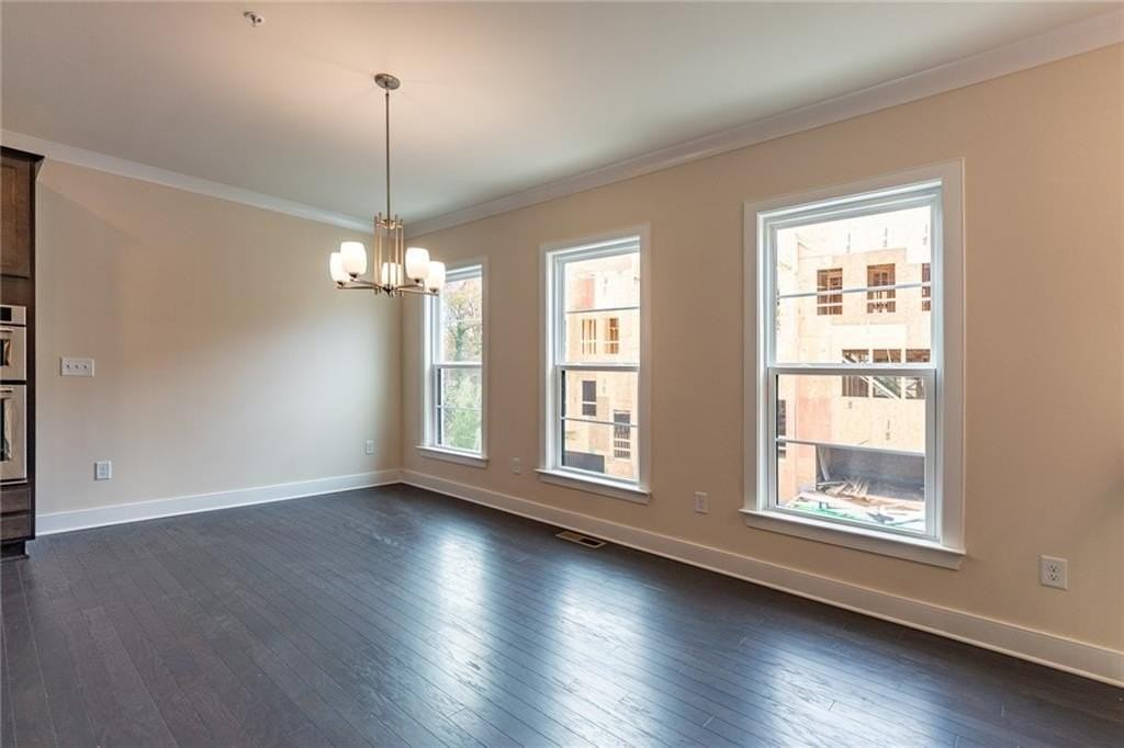 883 Stone Crest Rd - Photo 4 of 40