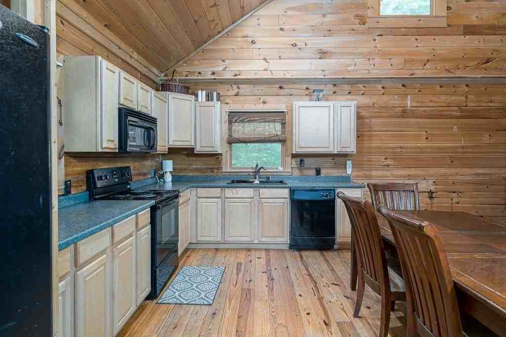 124 Adair Dr Ne - Photo 7 of 25