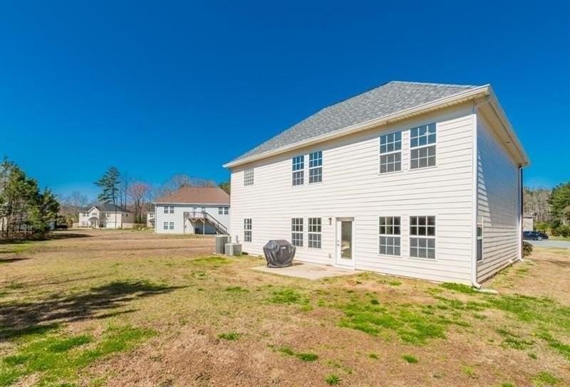 3125 Avondale Pt - Photo 2 of 11