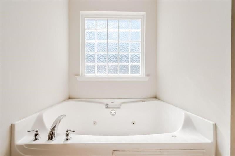 3125 Avondale Pt - Photo 3 of 11