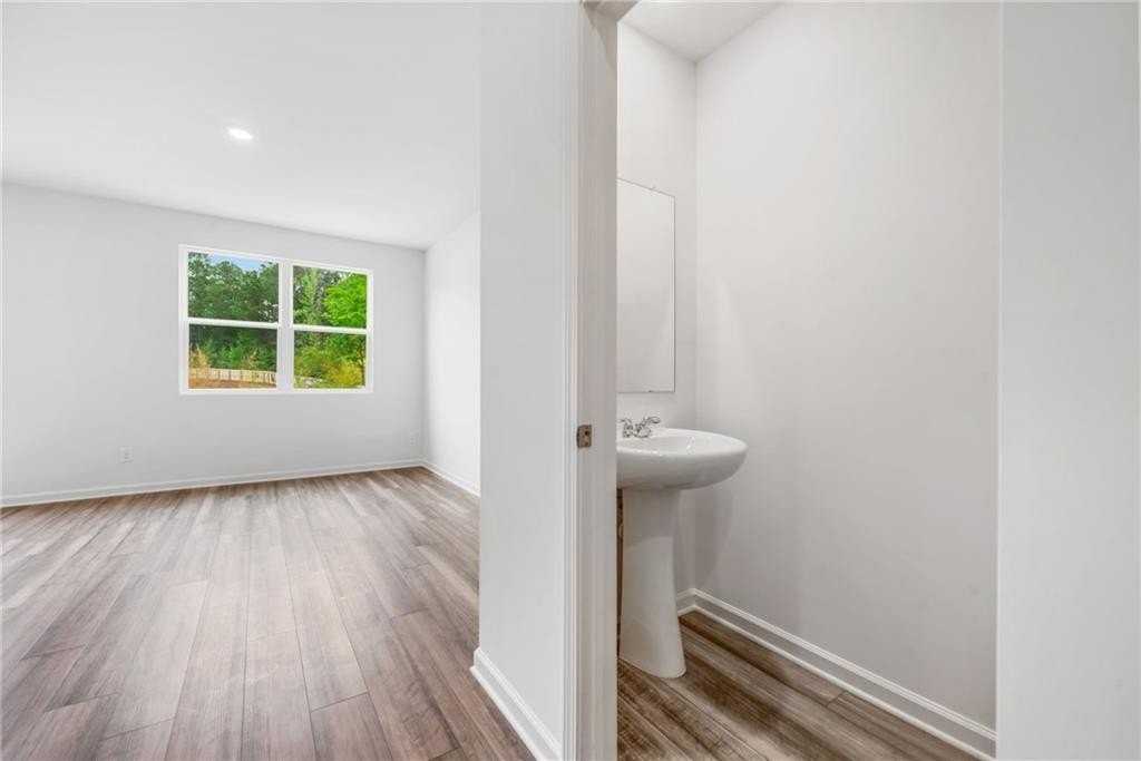 100 Saginaw Ct - Photo 5 of 41