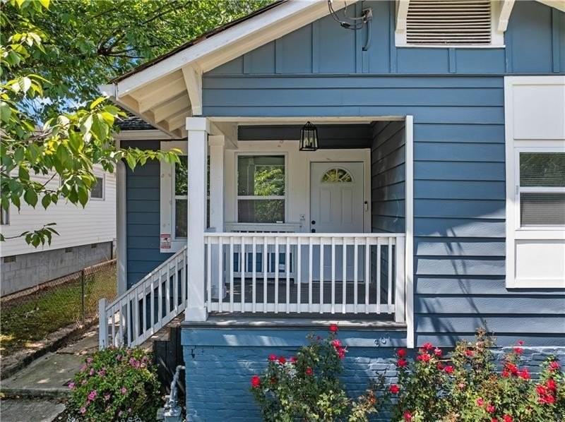 807A Gilbert St Se Unit A #A - Photo 2 of 25