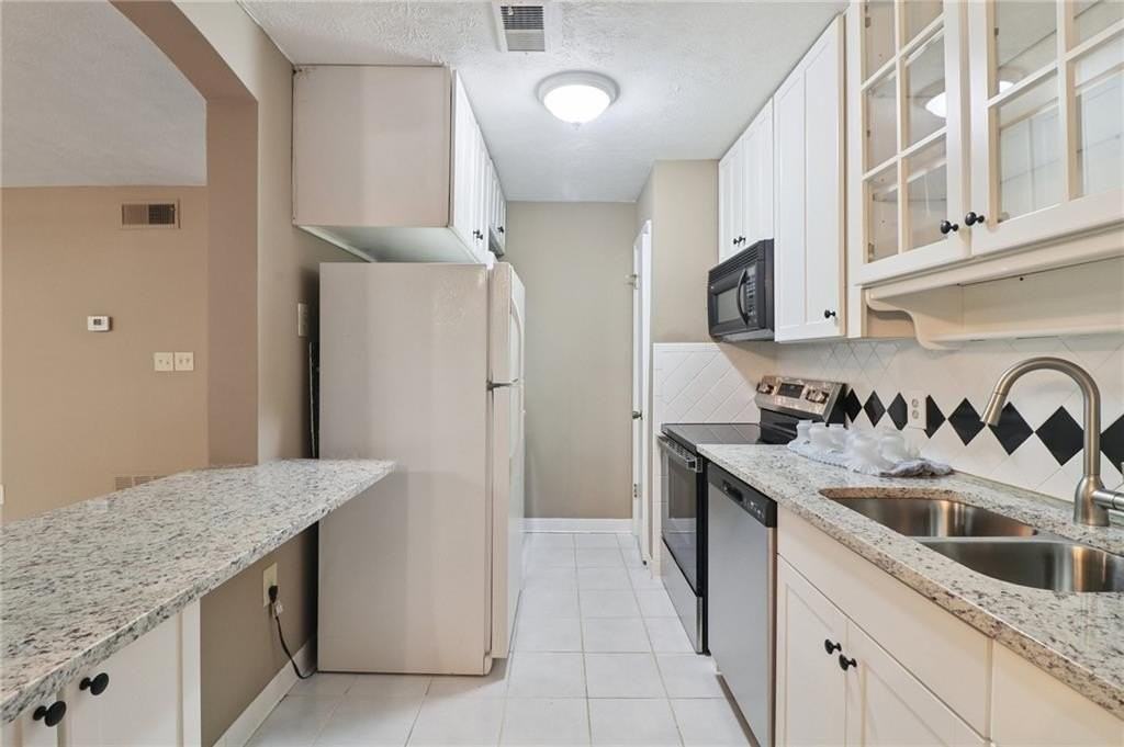 2398 Lawrenceville Hwy Unit E #E - Photo 6 of 24