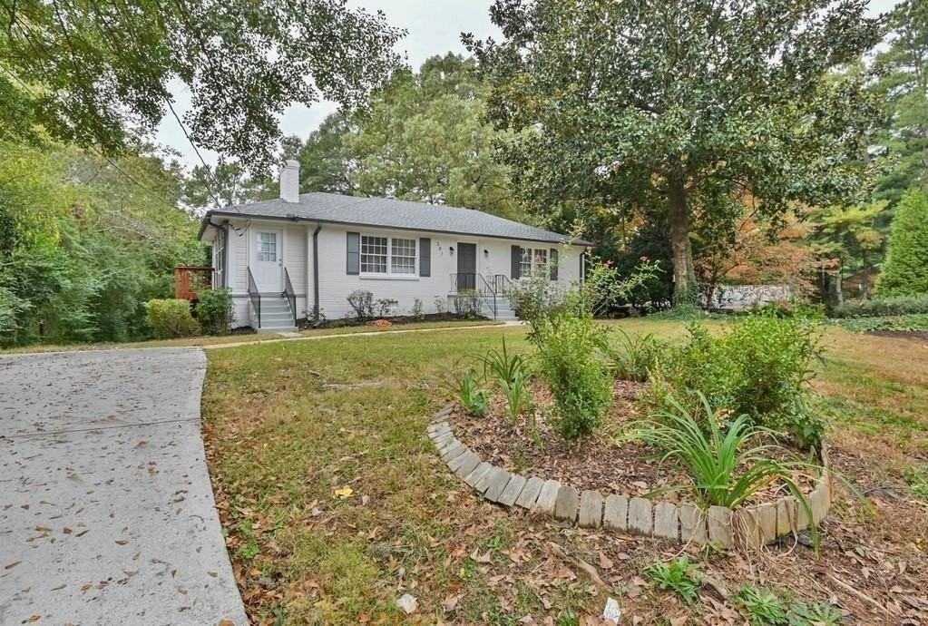 381 Hilderbrand Dr - Photo 2 of 19